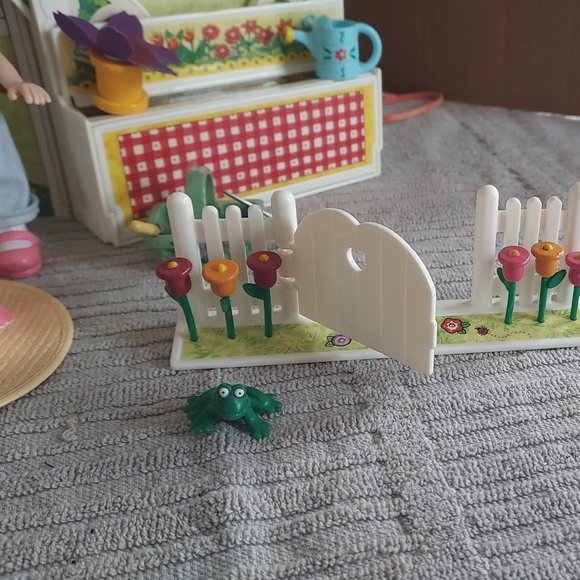 Mary Engelbreit Doll 1997  Rosie's Garden Play Set ME INK 5" Vtg - Picture 3 of 14